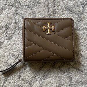 Tory Burch Kira Chevron Leather Wallet Sandpiper